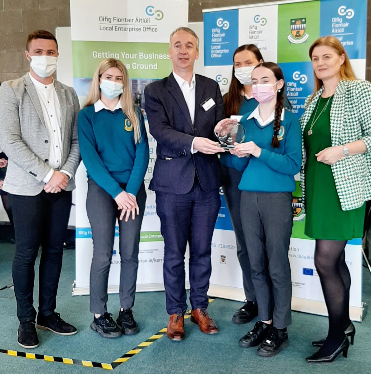 Senior Category Winners : 
1st place: <a href="/mearscaoilte/">Mearscaoilte Lao</a>  - <a href="/PresCisland/">Pres Castleisland</a>

Runner Up : Sabhailte - <a href="/MounthawkMercy/">Mercy Mounthawk</a> , Tralee.  
Congratulations!

#KerrySEA #StudentEnterprise 
<a href="/LEOCountyKerry/">LEO Kerry</a>
<a href="/StudentEntProg/">StudentEntProg</a>
