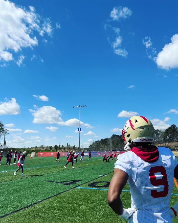 First day of practice ✅ #GiddyUp