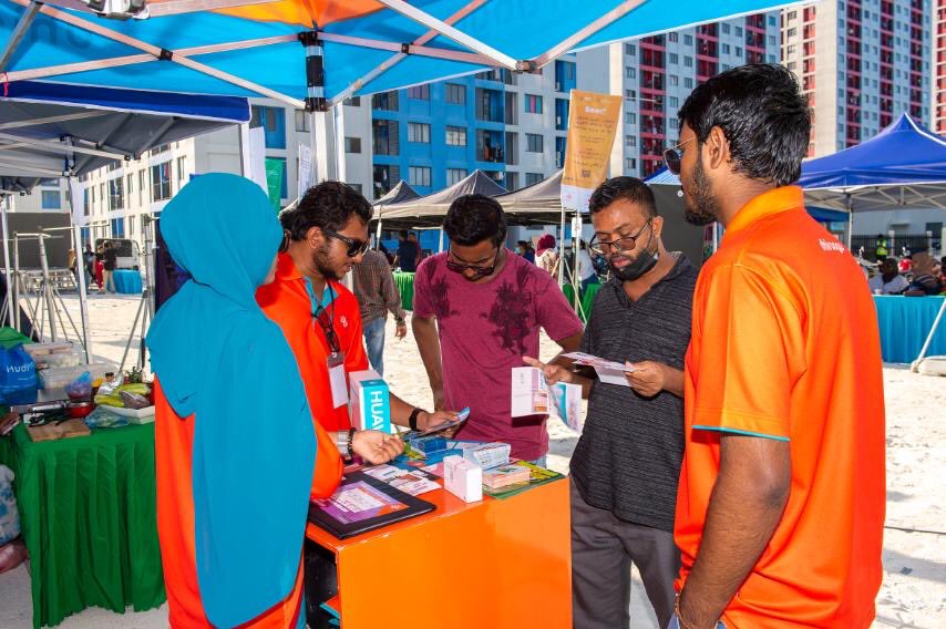 Its not every day you find an event serving food with games and activities for your kids.

Food vendors, music and Kids’ evening at SME Food Event today in Hulhumale Phase 2, Hiyaa Flats area.

SME Food Event by BCC
Main Partner: Dhiraagu
Copartner: SDFC
Partner: HDC
