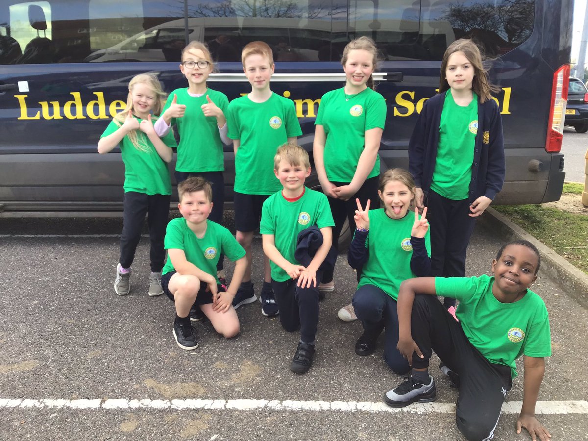 LuddenhamSchool's tweet photo. A huge well done to our handball team this week. We played extremely well and ended up close second in our group after playing our hardest and working fantastically as a team. Great work Luddenham! 🏅 https://t.co/dAW3z9rFrg