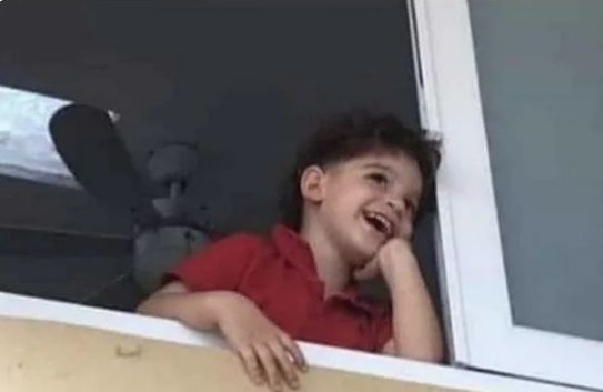 carmeliiru's tweet image. Me imagino que se puso bien, pero me toca recalentado 🖤😖#MiCarnalPoderoso