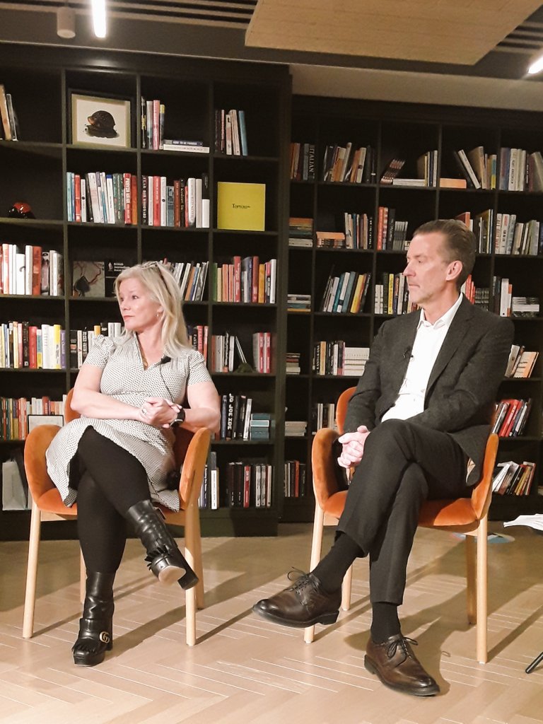 LondonersLondon's tweet image. My #Daily #Execise &amp;amp; back in @tortoise newsroom at @fora_space #BernersStreet for #Thinkin on @TheAcademy #Oscars with host @MatthewdAncona &amp;amp; guest @BFI chair #TimRichardson &amp;amp; Award Winning producer #AlisonOwen. I argued for return to party fun Oscars! #LetsGuide #UniquelyLondon