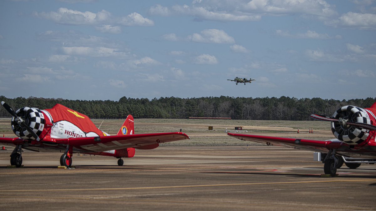 A10DemoTeam's tweet photo. A show with a lineup that you don’t want to miss.

We will be performing at the @WOCairshow this weekend alongside the @AFThunderbirds, C-17 Demonstration Team and a variety of awesome civilian performers.

If you’re near Columbus AFB, come see us! https://t.co/OhLfqJmL8h