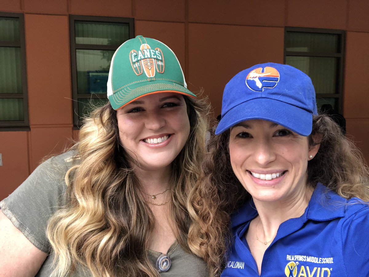 c_cich14's tweet image. That’s a wrap on #AVIDawarenessweek! Ty @_LoBurk @STEMagillPSMS @palmspringspstv, &amp;amp; many more for your contributions that made this week a success! Check out the awesome college banners my #avidscholars and I made! @MsColleenCarney @AVID4College #collegehatday @palmspringsms