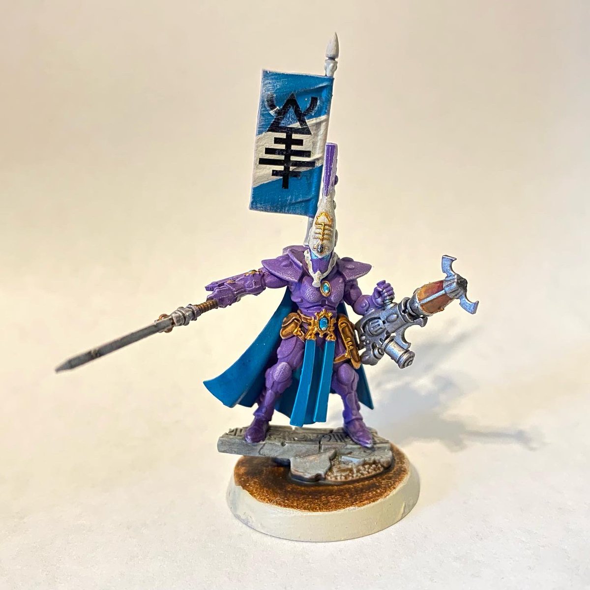 vyvilyre's tweet photo. Completed and magnetized my Autarch of Craftworld Lairskall, I am so proud of all of the work I put in to her and the gradient I have on the Death Spinner

#tabletopgaming #tabletopwargaming #warhammer40k #warhammer #aeldari #eldar #elf #autarch #eldritchomens #miniaturepainting https://t.co/17ivRqeyAS