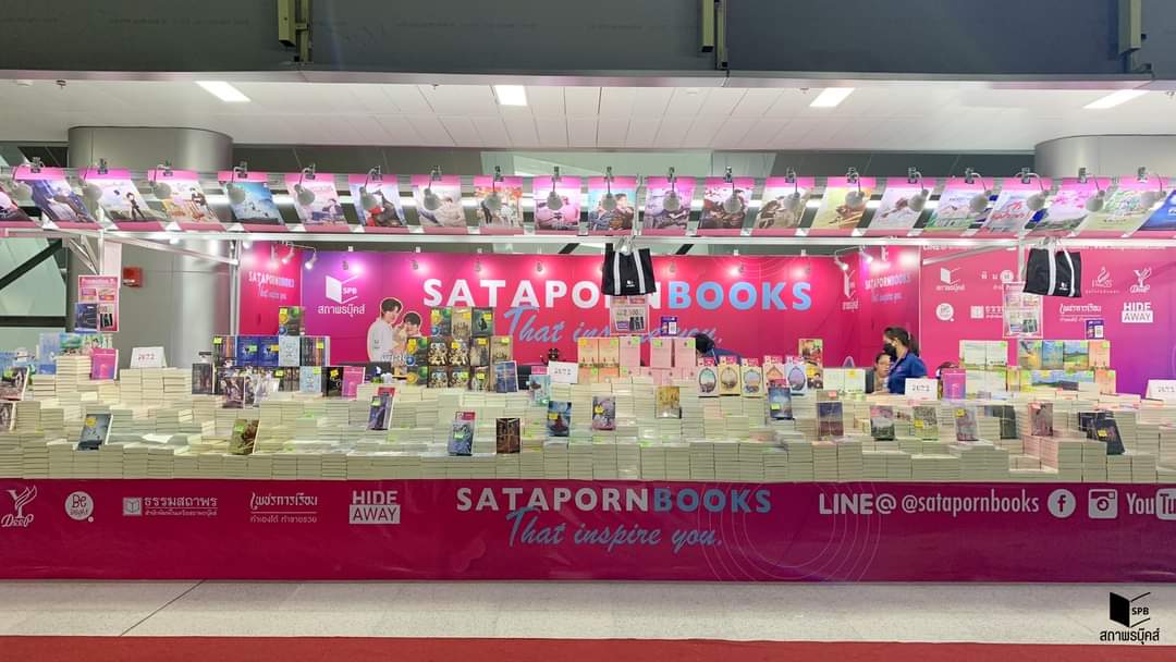 BookFairTH's tweet photo. Wow!! āļāļķāļāđāļĨāđāļ§..āļāļ§āļĩāļāđāļāđð
āļāđāļ§āļ #āļāļāļāļ§āļāļāļđāļ
#āļāļēāļāļāļđāļāļāļĩāđāļāđāļ§āļĒāļāļ°āļāļ°
"āļŠāļāļēāļāļĢāļāļļāđāļāļŠāđ"ðāļāļđāļ D18 āđāļāļ M
āļŠāļēāļĒāļāļīāļĒāļēāļĒāļāđāļāļāđāļ§āļ°āđāļĨāļĒ..āļāļēāļāļ§āđāļē
#āļŠāļąāļāļāļēāļŦāđāļŦāļāļąāļāļŠāļ·āļāđāļŦāđāļāļāļēāļāļīāļāļĢāļąāđāļāļāļĩāđ50
#āļŠāļāļēāļāļĩāļāļĨāļēāļāļāļēāļāļāļ·āđāļ
#āļŠāļāļēāļāļĢāļāļļāđāļāļŠāđ #satapornbooks
#imReadingIt #BookFairTH https://t.co/NidItN89HN