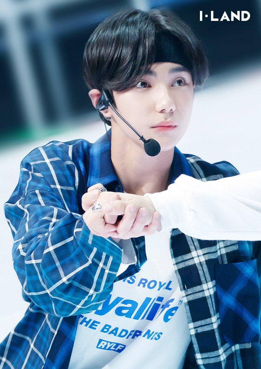 KimDanielFR's tweet photo. ꕤ BD ꕤ

Aujourd'hui nous fêtons l'anniversaire de notre cher et tendre Daniel !! 🎉🎈

N'hésitez pas à utiliser ces # pour lui envoyer tout votre amour !! 👇

#HBD_다니엘_너의꿈을응원해
#OurShiningDongkyuDay
#팔척아기_동규야_너의열일곱을_우리가_함께할게

#lixie https://t.co/uvvS8vZBTI