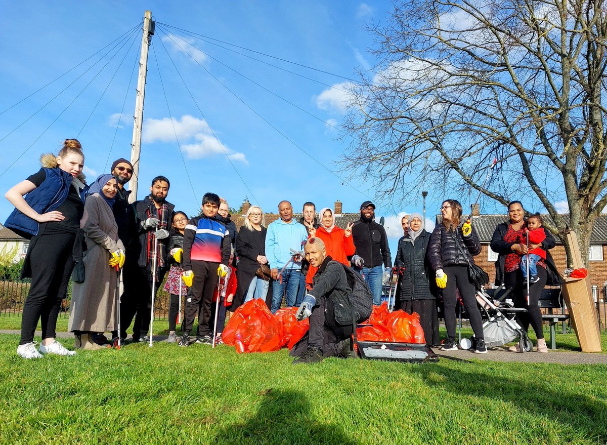 lbbdcouncil's tweet photo. We'd like to say a huge THANK YOU to the #MarksGateReliefProject for going above & beyond to help keep B&D at its best! π
Find out more by checking out our Wall of Fame! https://t.co/1YT4tRIp1B
And do your bit for a #CleanerBD: https://t.co/g3IEGrtudY
#OneStepGreener https://t.co/XHBFMNIqgm