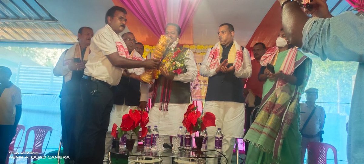 AshrafLaskar13's tweet photo. Guardian Minister @TheAshokSinghal visited Barak valley .
@MdKhalidHashan1 MLA representative Sonai 
DC Cachar 
@KUBarbhuiya https://t.co/dgSLoGpdmu