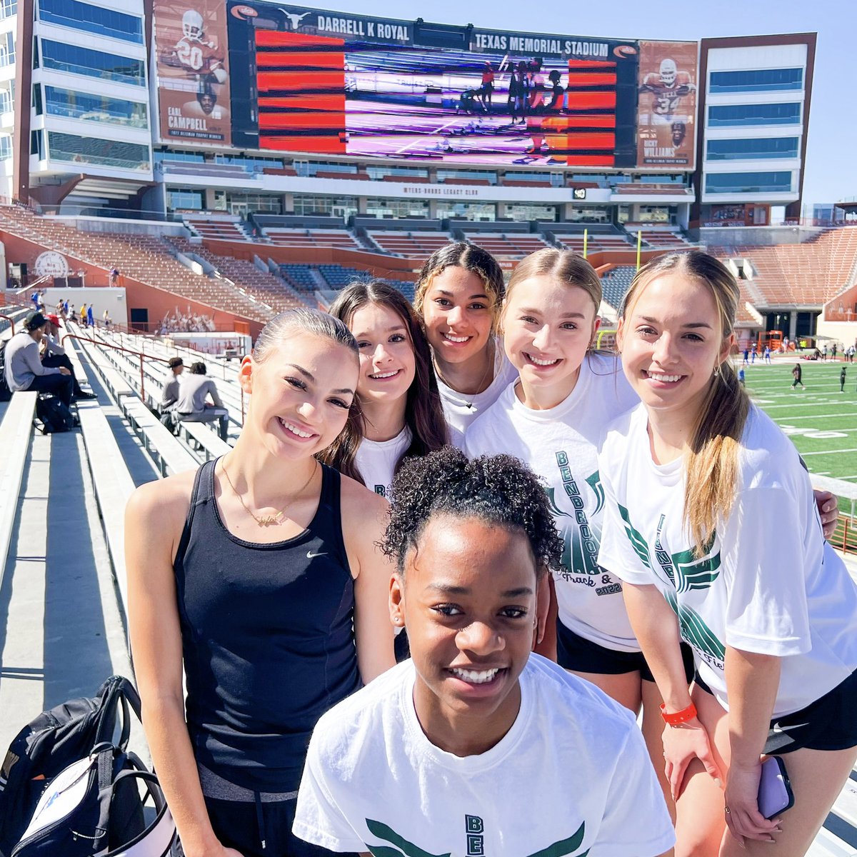 LadyCatTrack's tweet photo. Lady Cats getting ready to compete at Texas Relays!💚 
Shylee Cruz  (4x1)
Jayla Davila (4x1, 4x4)
Breezy Butler (100H)
@Bailey_Watson02 (4x1, 4x4)
Sayla Wofford (4x1, 4x4)
Amaya Monroe (4x4)

@BenbrookBobcats @AD_DrLisa @CoachAtlas1 @FWISDAthletics @BenbrookMHS https://t.co/8slxASPLig