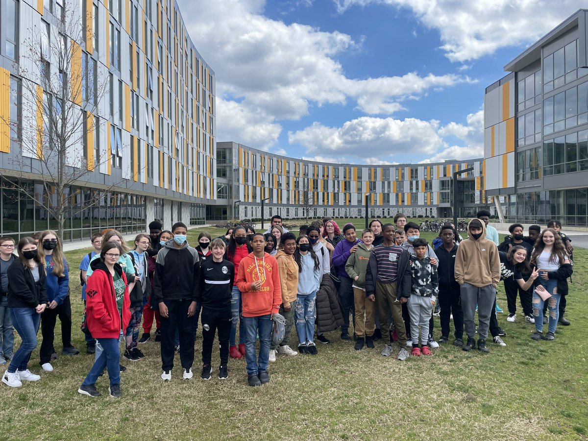 _missmacey's tweet photo. Thank you SO much @RowanUniversity  for a great day!! Our AVID kids have a full belly and a full mind of information. #goprofs #avid 🦉🐝 https://t.co/xElakc5VUI
