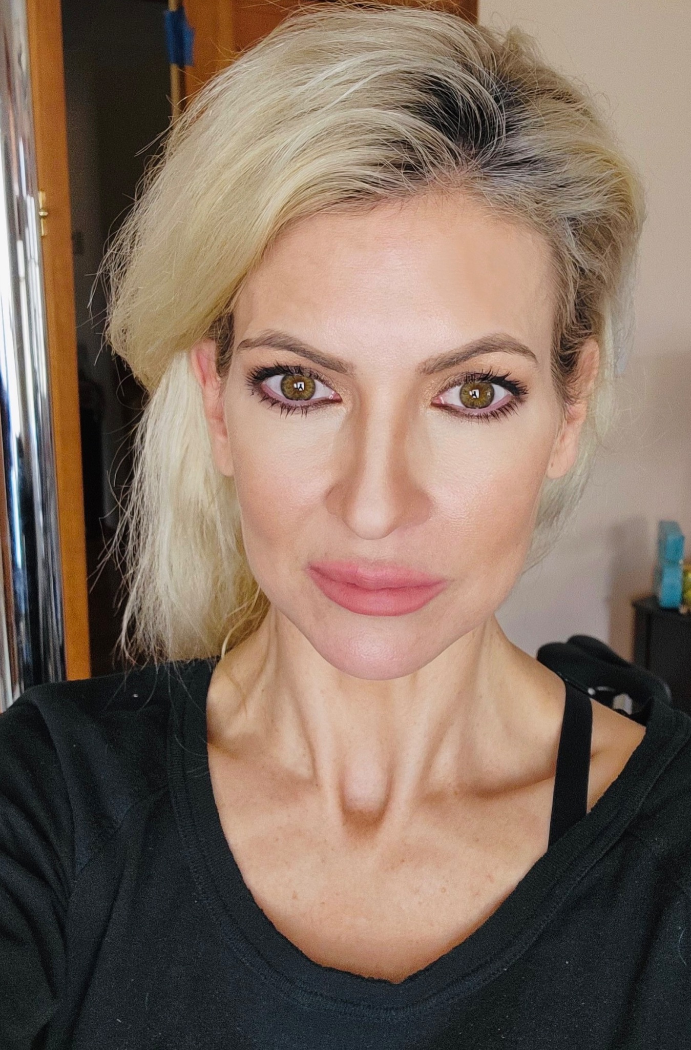 Gigi Dior ™️ on Twitter "Happy Friday everyone!! I’m just relaxing