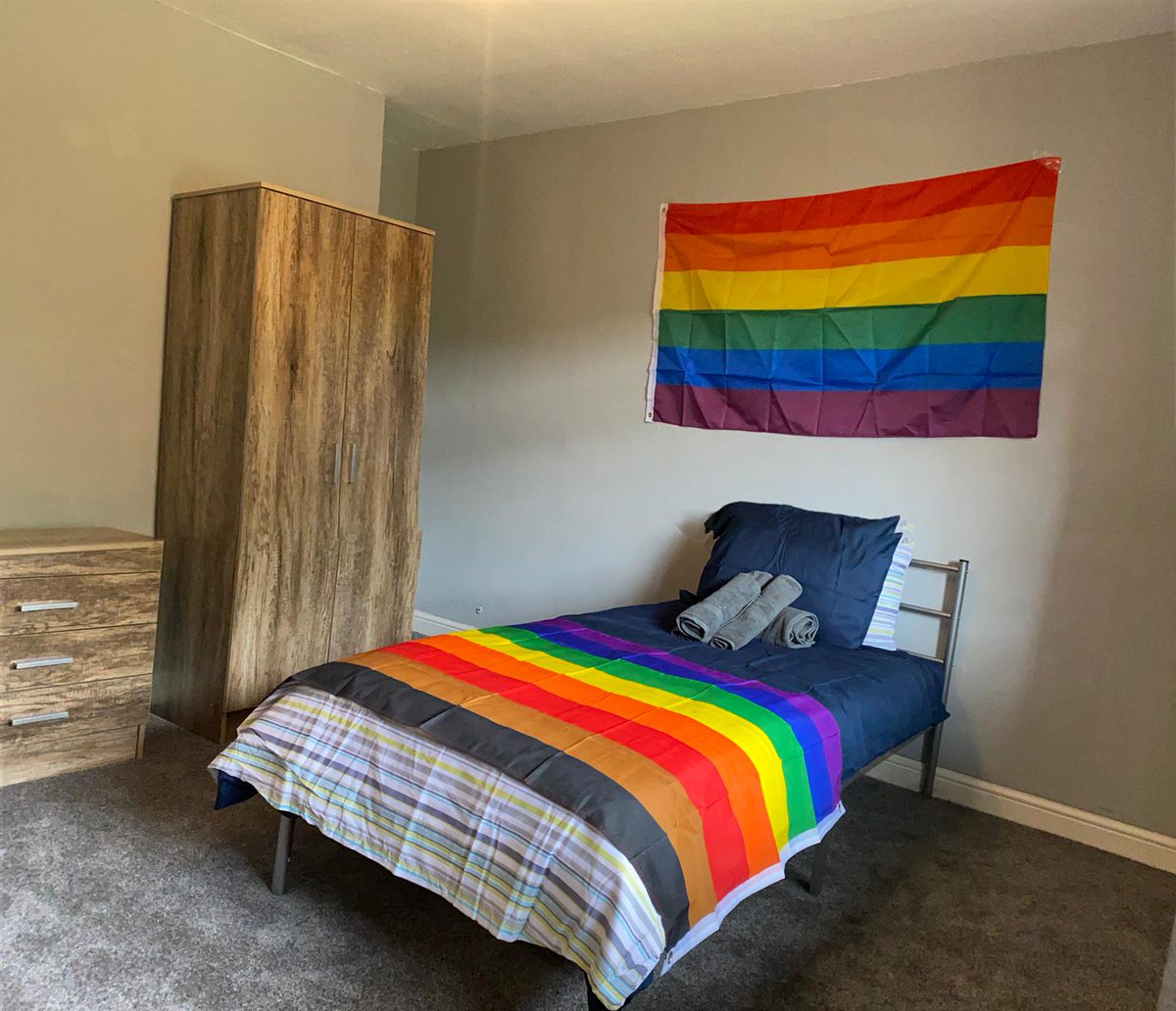 MicroRainbow's tweet photo. We run 17 👏 safe houses for #LGBTI people fleeing death and torture just because of who they are and love. 

👉Over 20,000 bed-nights a year
👉Over 700 people supported every year

Our work is needed now, more than ever. Join us, become an ally today 💜 https://t.co/IoveKYcnWT https://t.co/5eTbDaI1IF