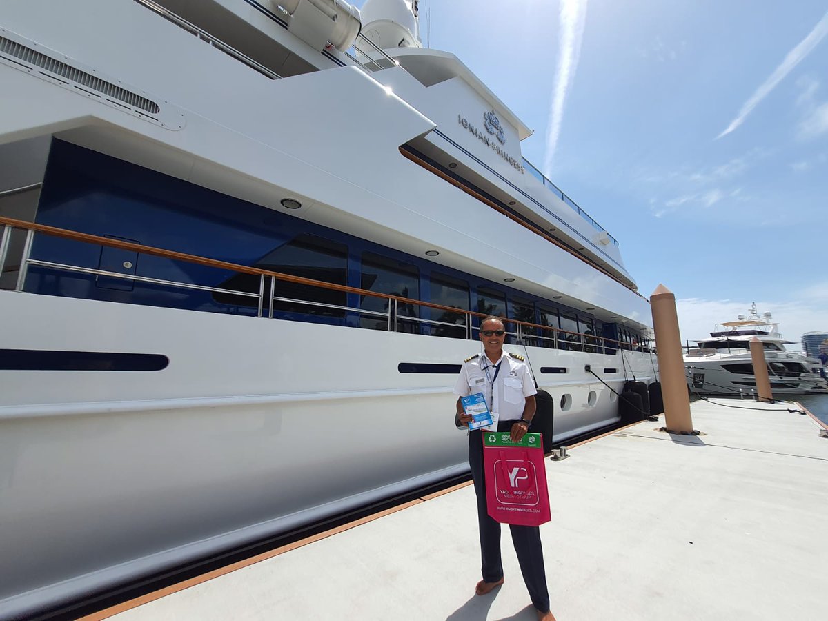yachtingpages's tweet photo. Right now we're delivering our infamous #PinkBags in the USA to showcase our clients products and information to the sensational yacht at the key marinas around the USA. 

Discover YPD > https://t.co/lJHtsvKcv6

#YachtingPages #YachtingPagesDelivers #pinkbags https://t.co/FQvBXh7822