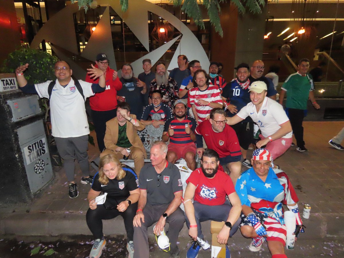 sammerssc's tweet photo. Looking 🔙 on last night with Sammers Scenes from Ciudad de México. #SammersInMex #USMNT #MEXvUSA https://t.co/4Hpp5tVAnH