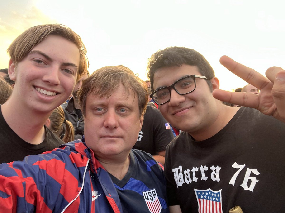 sammerssc's tweet photo. Looking 🔙 on last night with Sammers Scenes from Ciudad de México. #SammersInMex #USMNT #MEXvUSA https://t.co/4Hpp5tVAnH
