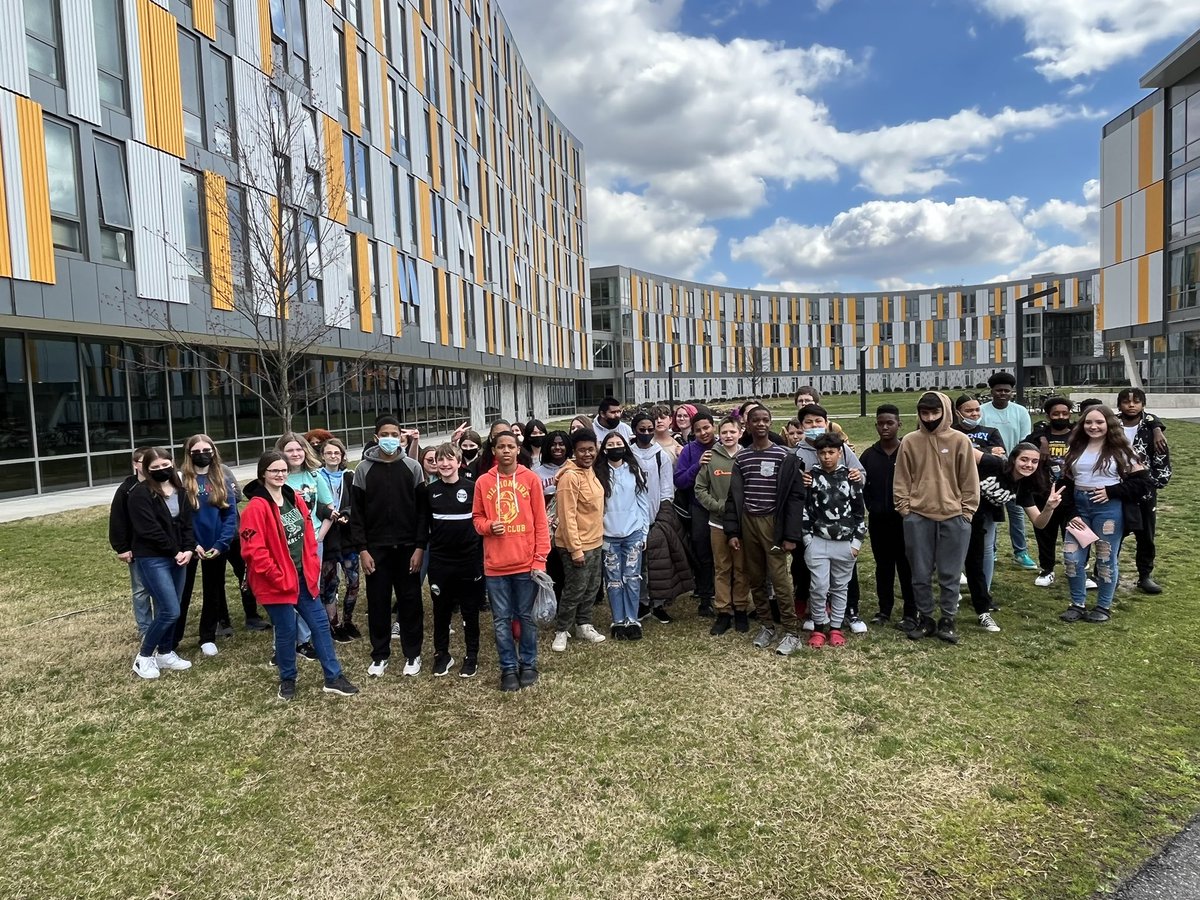 ms_pellicciotti's tweet photo. I got the pleasure of attending the @HFMS_AVID trip today! Huge thanks to @RowanUniversity our student’s had an amazing time🤩💛 I see some future profs here!!! #rowanproud #classtrip #avid #rowan @susiebwin4 @_missmacey @GolluscioScott @TJK676 https://t.co/le3O39pFEu