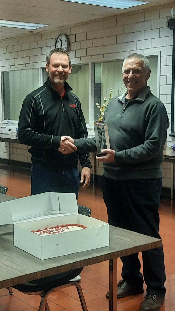 AlmonInc's tweet photo. It's not everyday a 42 year old company celebrates an employee's 35th anniversary with the company. Today we did that with Roger Duffey. Thank you for your dedication and leadership at #AlmonInc. Congrats on a great milestone. https://t.co/LogmlDrGjG