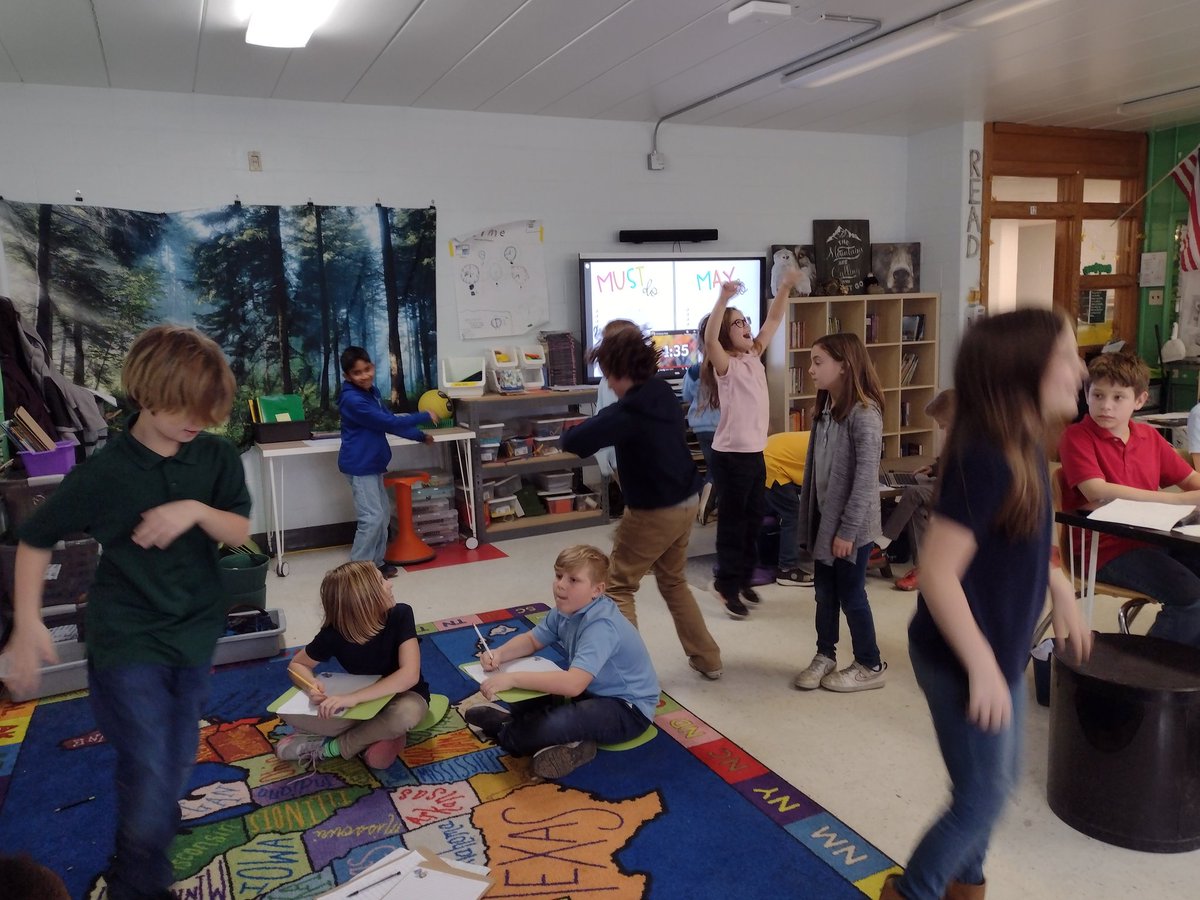 Hive12BMSA's tweet photo. Sometimes you just need to dance it out! #ourBMSA #realinRio #almostspringbreak https://t.co/kwvVt0hKRb