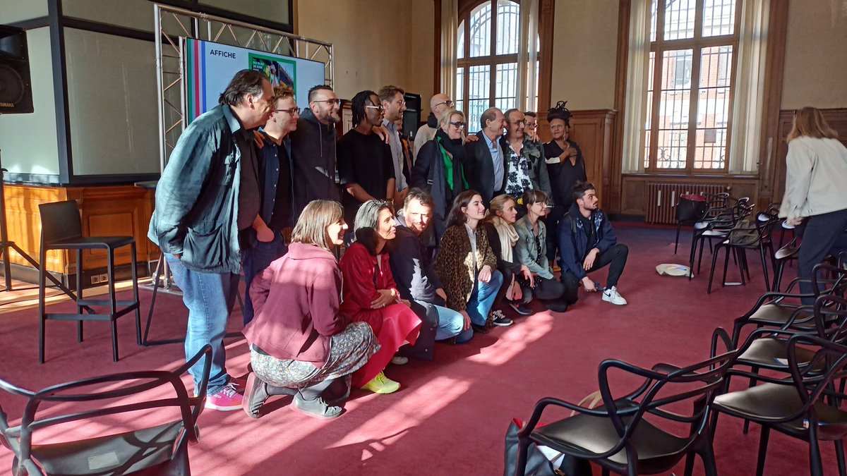 URBX_Festival's tweet image. Quel plaisir d'avoir accueilli les médias et nos partenaires dans l'ancienne Banque de France de Roubaix pour une conférence de presse pleine de révélations sur notre programmation 👀

Promis, on vous dit tout bientôt !