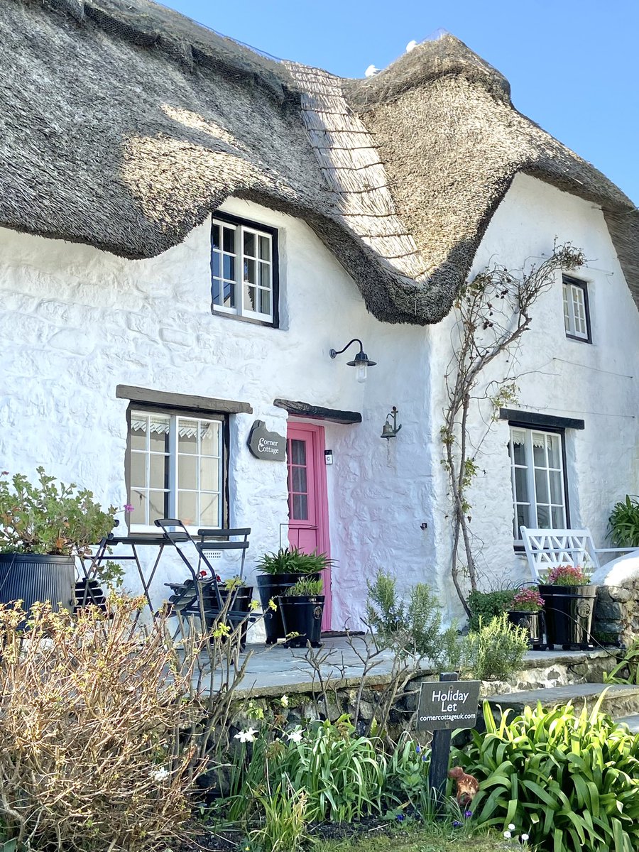 gracust's tweet photo. Coverack is a pretty fishing village tucked away in a sheltered bay on the eastern side of the Lizard Peninsula @StormHour @ThePhotoHour @beauty_cornwall @Cornwall_Coast @BudockVeanHotel #coverack #cornwall
https://t.co/3rHwb3tA9F https://t.co/Ks9mh9ZsBh