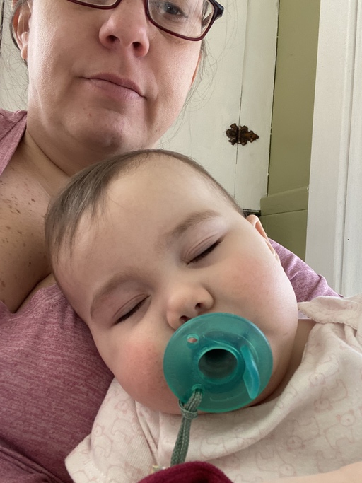 ilioness21's tweet photo. She loves her paci I'm the newest member of Philips Avent Momspace — a community where moms can get real about #momlife, join discussions, earn prizes and more. Join us! #MomsGetReal #AventPartner #ad https://t.co/b7m5dR3HFb https://t.co/pMMO2Rg7CP