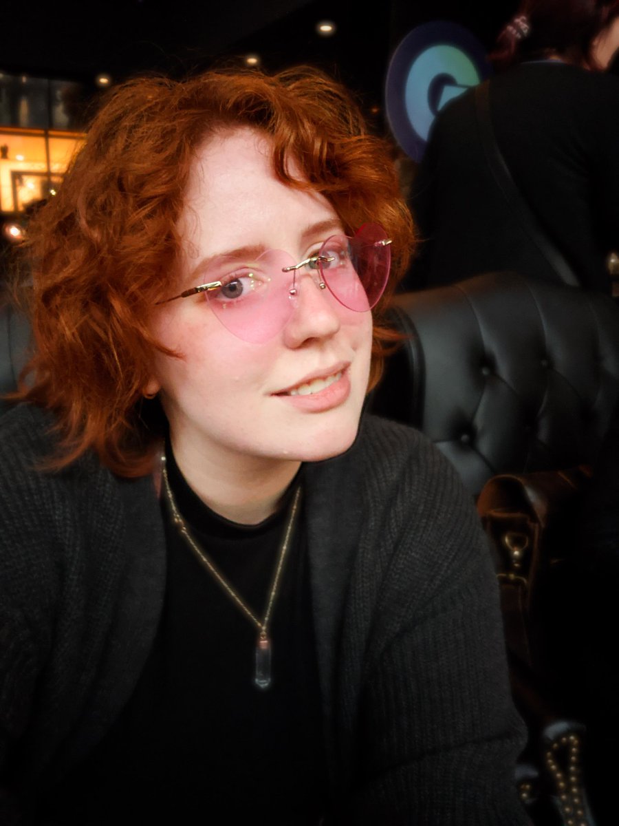 allyalliance's tweet image. Hey! I&apos;m Ally, I&apos;ve been a game artist for &apos;round 10 years and I&apos;m Art Director at QAG.

If you&apos;re an artist at GDC, especially if you&apos;re just getting started in the industry, I&apos;d love to chat so please say hi if you see me! 

#WhatAGameDevLooksLike #GDC2022 #GDC22