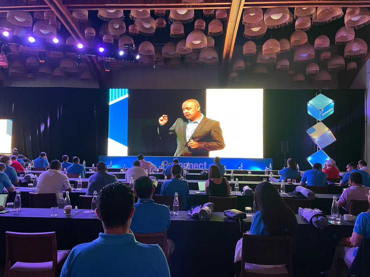 Axis_LAT's tweet photo. Durante GSIC 2022 de @PanduitLATAM, Leopoldo Ruiz dio una ponencia acerca de cómo es posible añadir valor a través de soluciones IP inteligentes y seguras. #AxisLatam #ReconectaGSIC #GSIC https://t.co/f6BTBujoxV