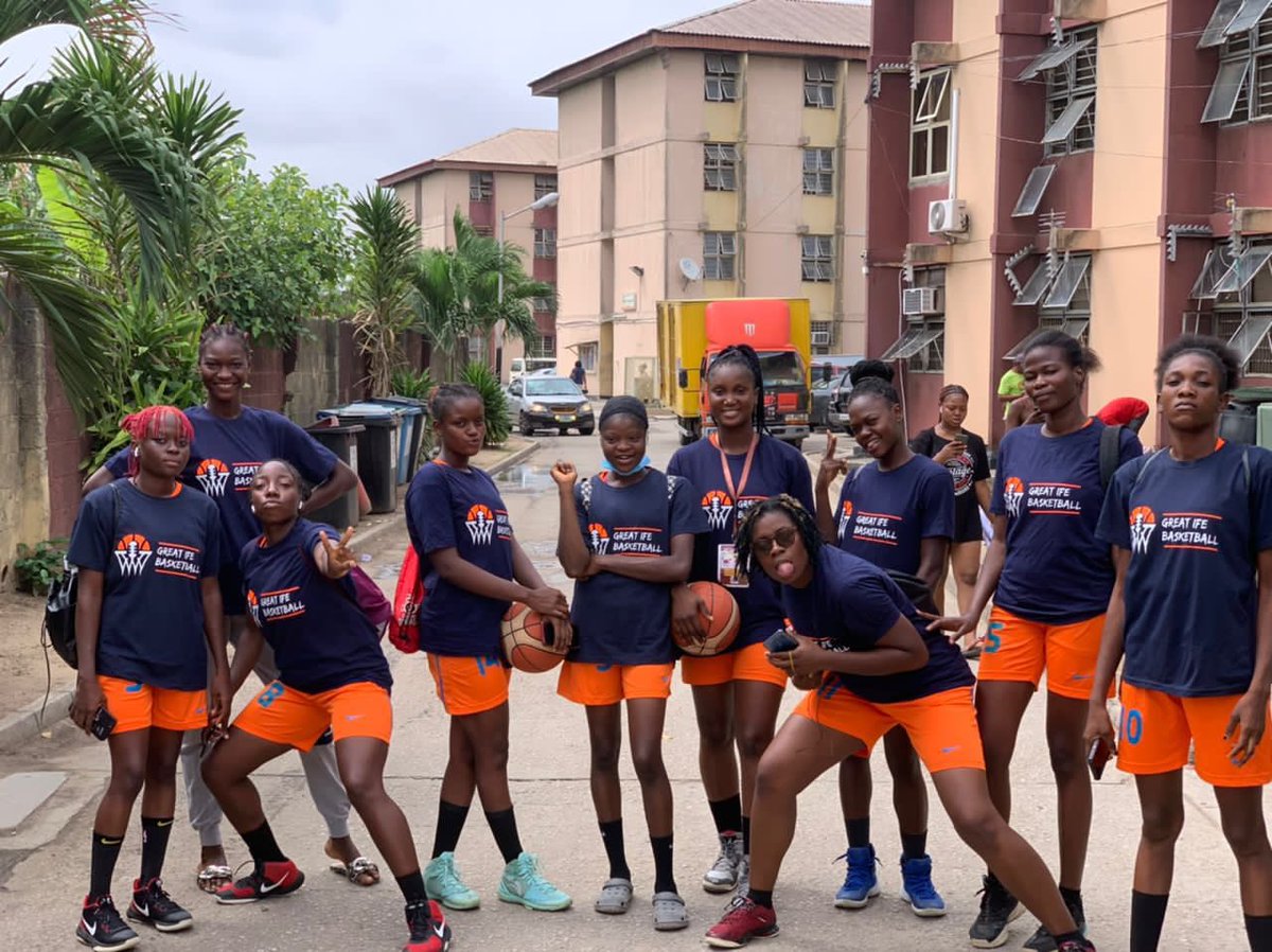 Winadeyforyou's tweet photo. OAU Wins #UnilagNuga2022 female basketball competition

Not what I really wanted but a win is a win
Ya'll did well https://t.co/6mw1fckuUu