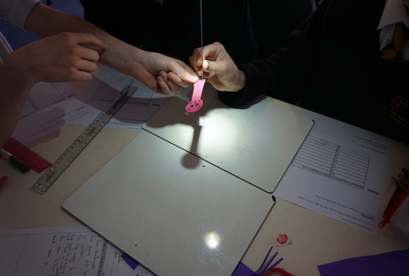 GreatLinfordPri's tweet photo. Year 6 explored light and different properties of materials in this week's science lesson. 

We loved hearing about how shadows can be manipulated by changing the angle of the light source. 

#STEMeducation #scienceisfun https://t.co/D8Av8bt4Lb