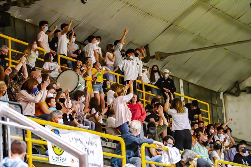 uemataro's tweet image. 🔥 VOLEM 𝗢𝗠𝗣𝗟𝗜𝗥 EL 𝗠𝗢𝗥𝗔!
🔜 ÚLTIM PARTIT DE LA TEMPORADA A CASA!

⚔️ Demà dissabte a les 19:00 tenim l’última gran cita al Mora!
👊🏻 Partit clau per seguir somiant amb les Fases d’Ascens a #LEBPlata!

🗣 US ESPEREM A TOTS I TOTES!
🥁 Ssssssssom-hi!
#somgrocs💛💜