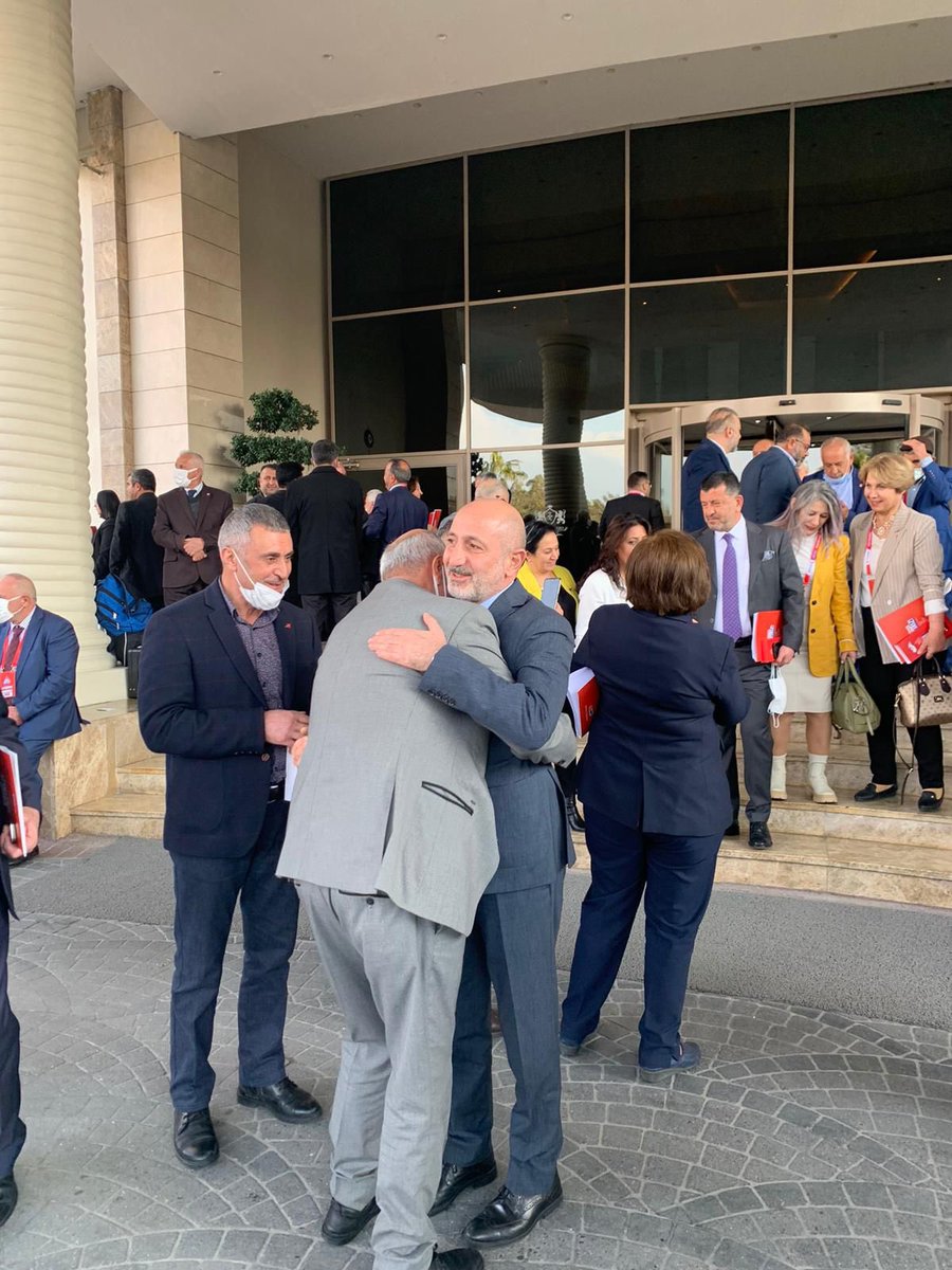 Ali_Oztunc's tweet photo. MYK ve PM Üyelerimiz, İl, İlçe Başkanlarımız, Kadın Ve Gençlik Kollarımız, Milletvekillerimiz ve Belediye Başkanlarımız ile Antalya’da Büyük Örgüt Buluşmamızı gerçekleştirdik. Dostlarla kucaklaştık. Tüm örgütümüzle omuz omuza #İktidaraHazırız herkes duysun #GeliyorGelmekteOlan https://t.co/D1auh9oykq