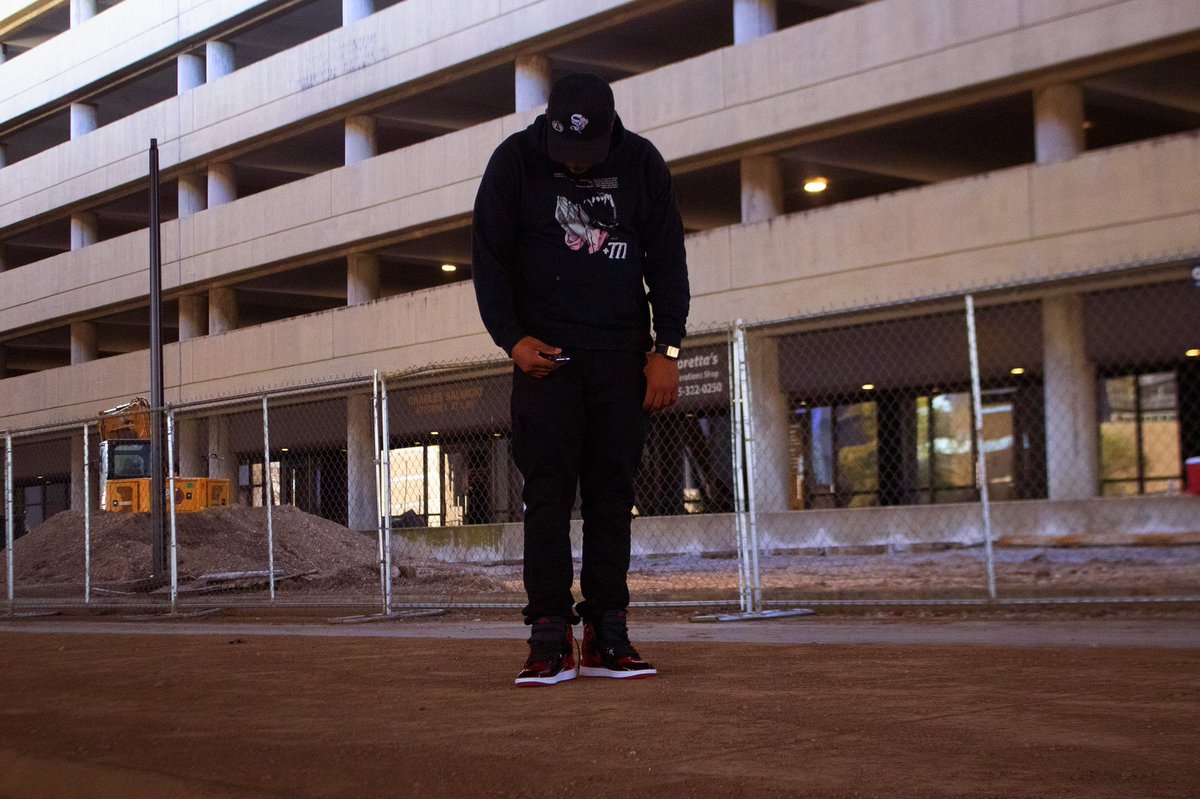 HardbodyShard's tweet photo. Everybody the goat until I show up…
•
📸 ❌ @DarrylSuperior https://t.co/Ni1nkZWNNF