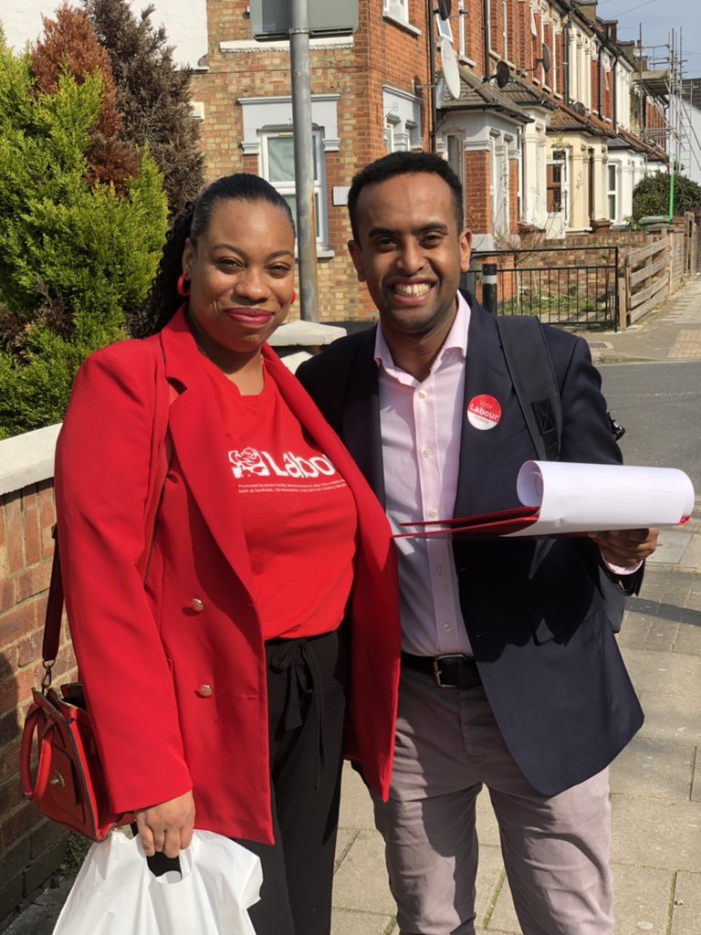 Always a delight to join <a href="/HarrowLabour/">Harrow Labour Party</a>, campaigning for <a href="/Deangilli6/">Dean Gilligan</a> and <a href="/KandyDolor1/">Cllr Kandy Dolor</a>. Gorgeous weather for it too. #labourdoorstep #VoteLabour