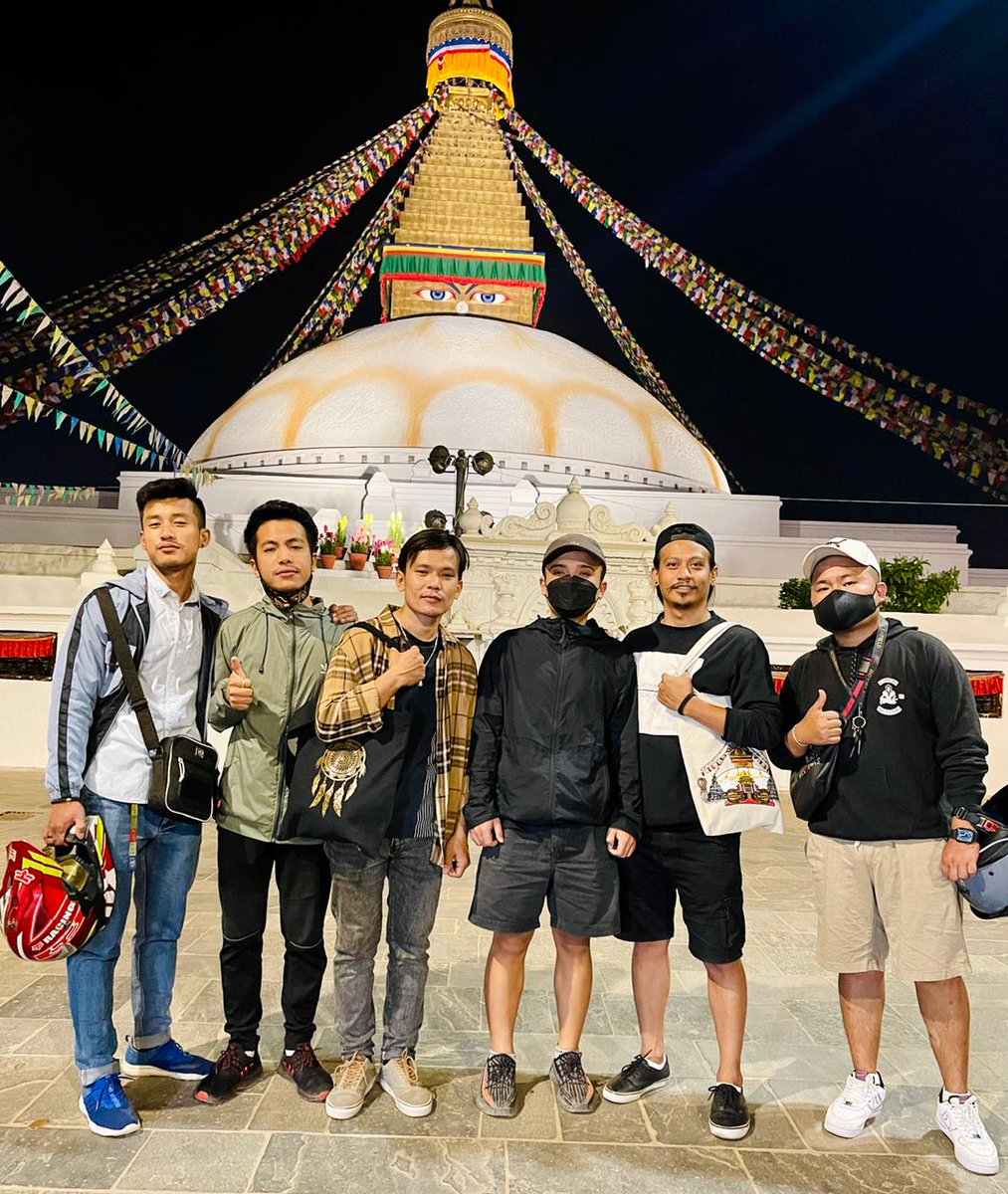 Sarusujan9's tweet photo. Sometimes i hate myself for being too innocent and trusting everyone like an idiot
#boudhastupa
#nightwalk
#xpivet https://t.co/7ZOFfeNnLW