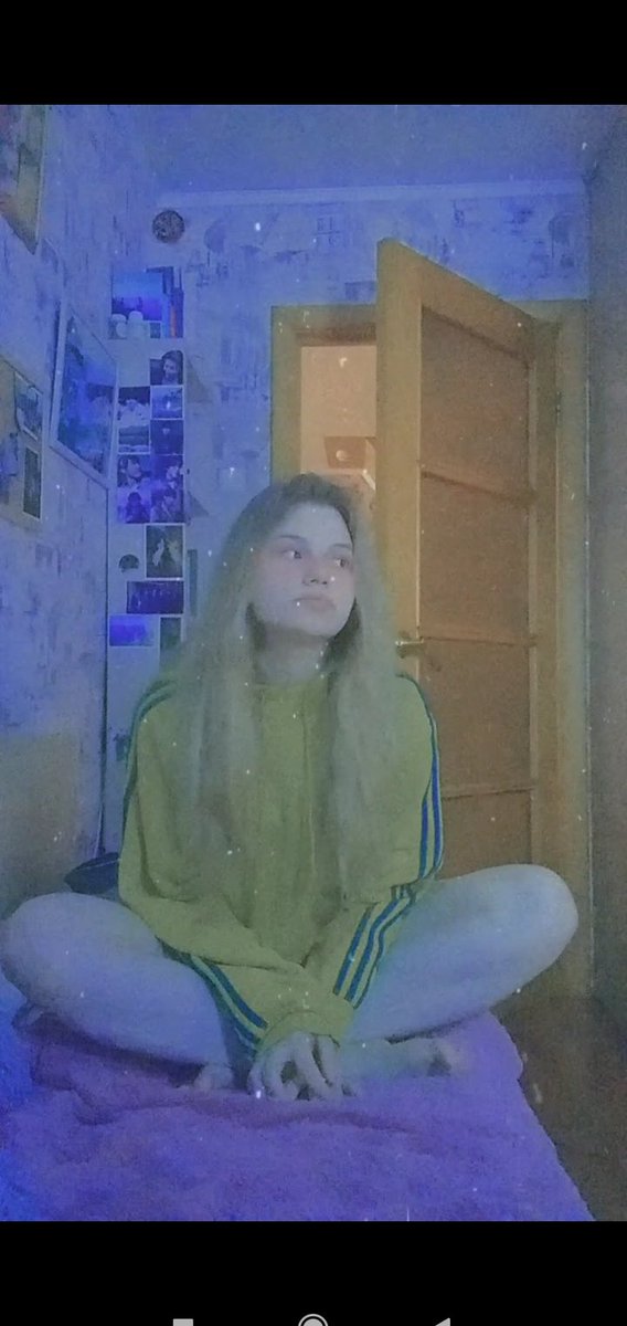 Thinnessislife's tweet photo. Устроила себе мини фотосессию, хотя нужно делать биологию
Но это помогло мне отвлечься https://t.co/Ijj920yPCs