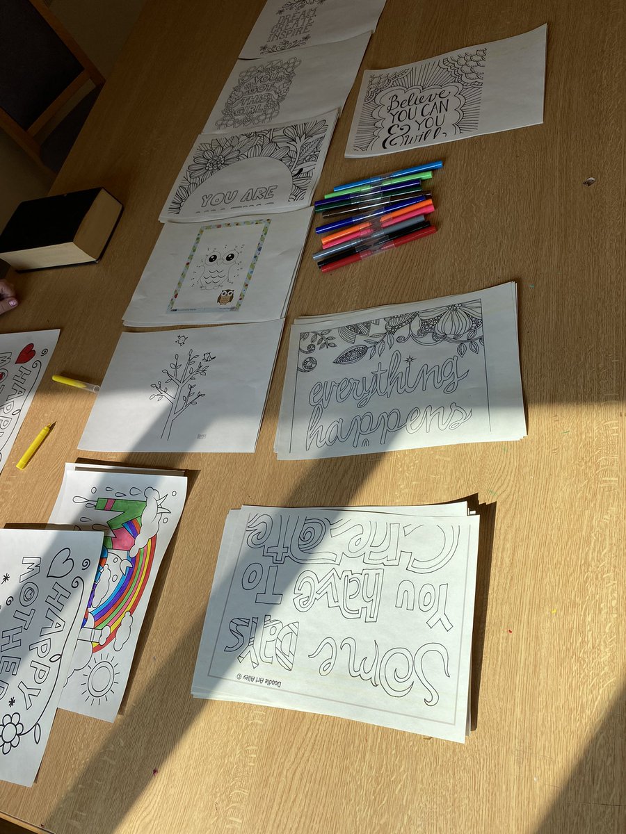 alicebradfield_'s tweet photo. Today the ladies requested colouring…ask and you shall receive 🖍 @GMMH_NHS @HendenLauren @CaraOates1 https://t.co/pemngUzisl