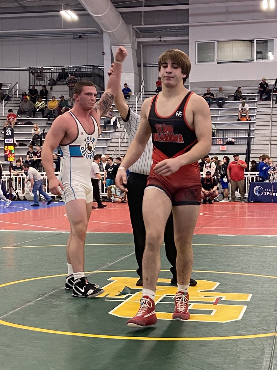 TJ with the fall over an Oklahoma kid round 1 at NHSCA nationals.