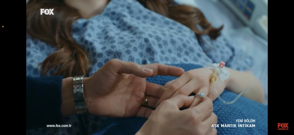 TurkishSeries00's tweet image. #sensizolmaz #AskMantıkİntikam #ErZan but how cute it is 🥺😭
