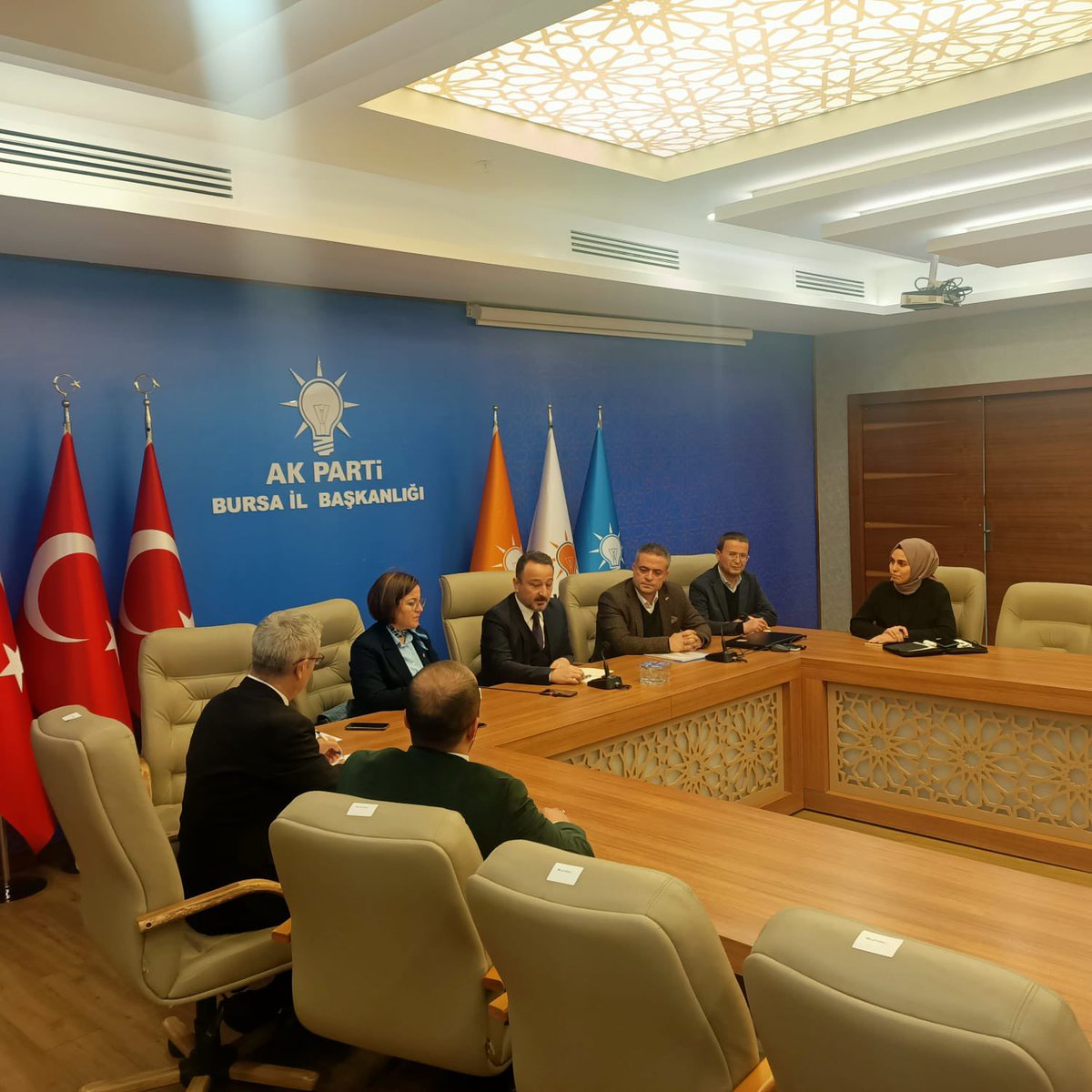 1️⃣ Bursa ilimizde Çevre Şehir Kültür Birim Başkanlığı toplantımızı gerçekleştirdik. il başkanımız Sn. <a href="/davutgurkan/">Davut Gürkan</a> İle Bursa’yı , kültür ve yeşil kalkınma çalışmalarını değerlendirdik. Başkanımıza ve ekibine göstermiş oldukları ev sahipliği için teşekkür ediyoruz. <a href="/Gokhan_mimar/">Gökhan YILDIZ 🟢</a>