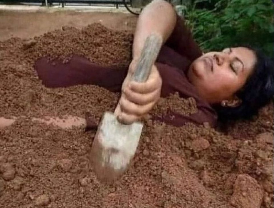 ilk zamanlar berkan ve anıl hakkında attığım güzel tweetleri okuyorum
#survivor2022alllstar