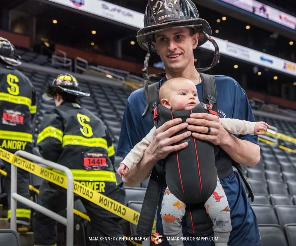 NewEnglandFOOLS's tweet photo. Fundraising Helmet Raffle: https://t.co/WCchpS1RJp. @NewEnglandFOOLS @NewEnglandFOOLS @ActionPage1 @IpswichFire @BillyGoldfeder @LtRayMack @chieflasky @FirehouseNews @PeterMFirehouse @BobbyHalton @fireengineering @BostonFireGear @THE_PFFM https://t.co/iTzoZaK9KY