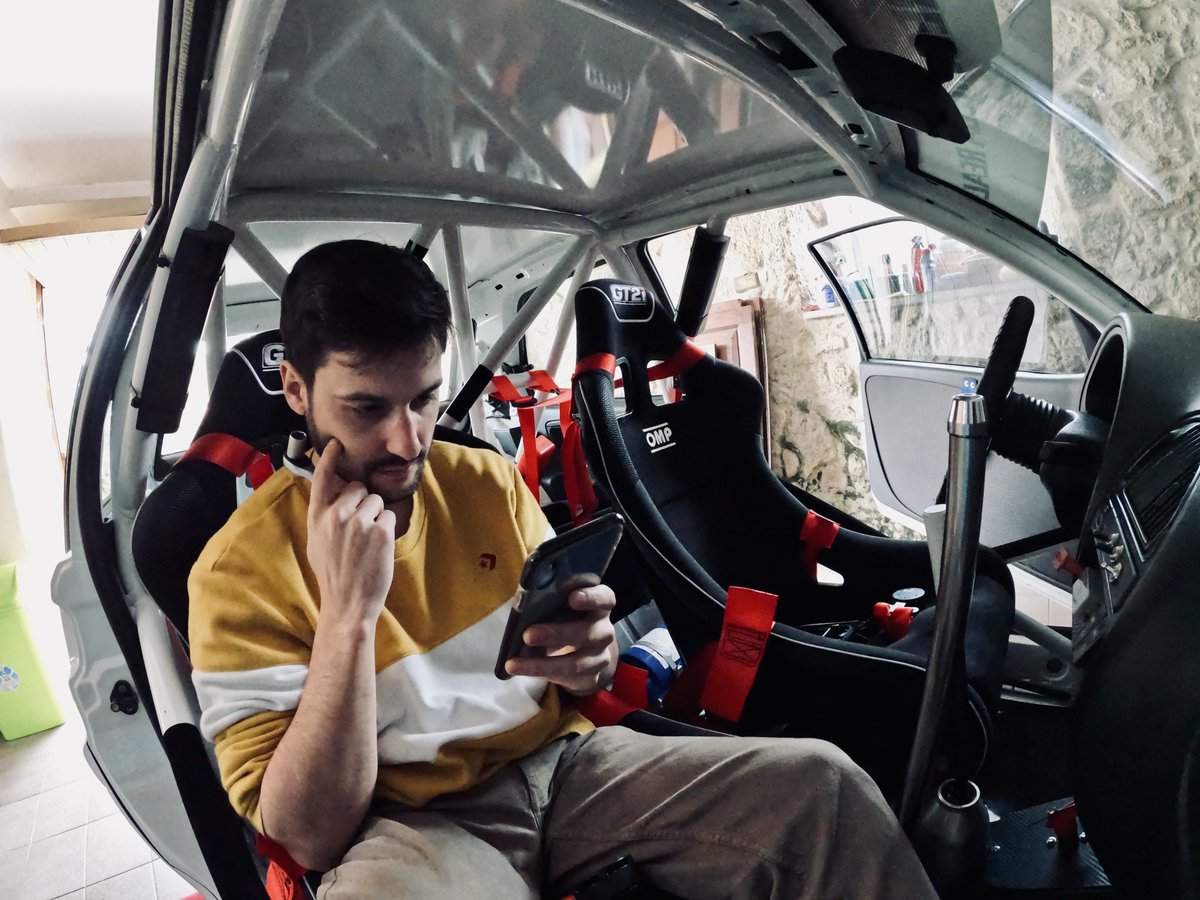 Aquí seguimos! Dándole vueltas al asunto con la cabeza chea de herbas <a href="/HerbasRT/">Herbas Racing Team</a> 🤯