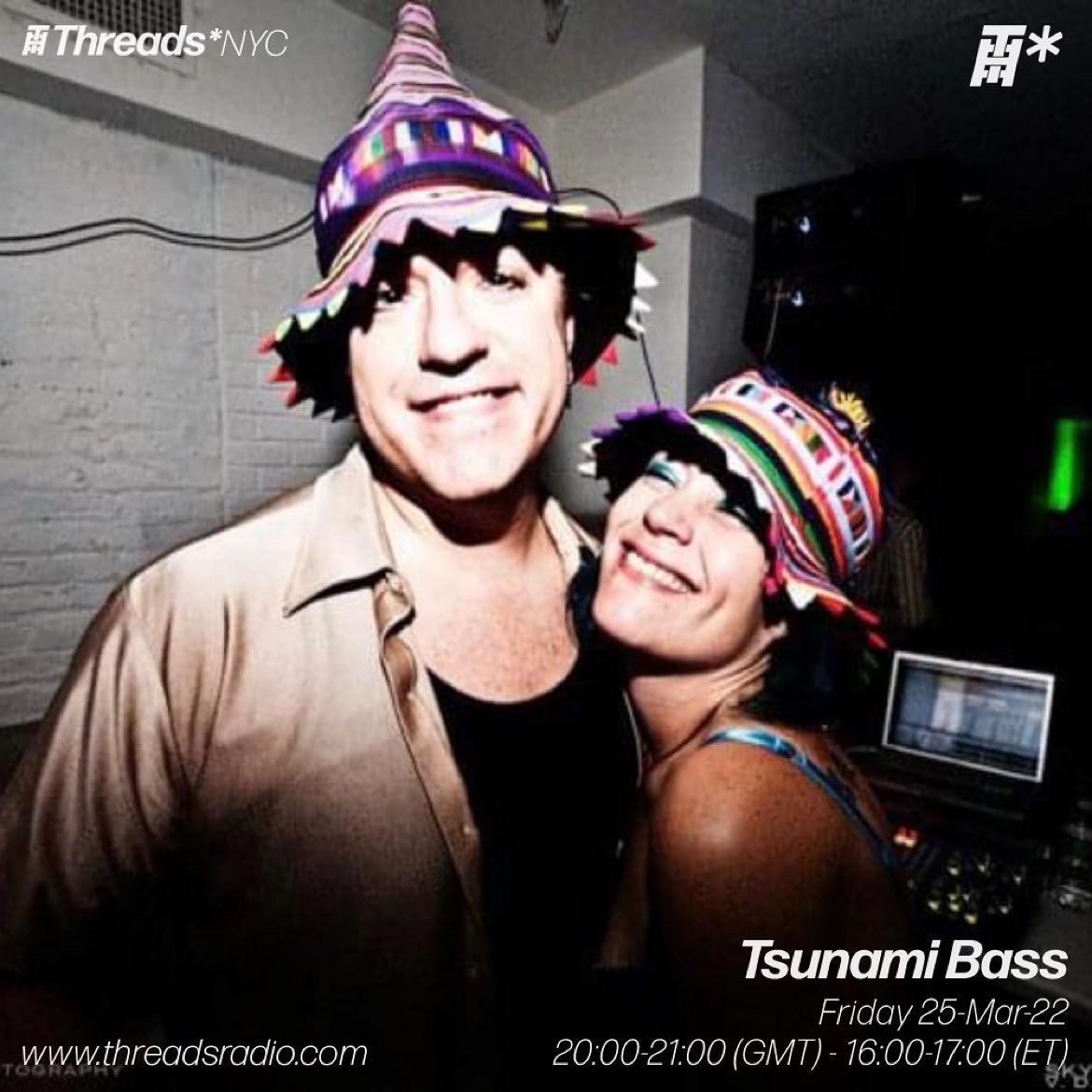 ShiZaruZoe's tweet photo. If ya fancy a bitty๐๐ป #LiveFusion ๐บ๐ปbass culture ๐ pls do tune in to @threadsradio ๐ป 4p EST ๐บ๐ธ (20:00 GMT ๐) to catch our latest all original set produced & performed by @MorphousTsunami and we! ๐ถ ๐งต #ThreadsRadio ๐ก๐ถ ๐ #TsunamiBass #BigSpeakerBidness https://t.co/rjWWqy2kmG
