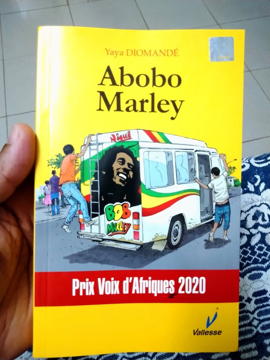 MagloireAbale's tweet photo. Après une pause, malgré moi, en février, je viens de terminer "Abobo Marley" de Yaya Diomandé.
Quel plaisir de lire, surtout quand le texte est simplement beau.
Faites lire ce livre à tous ces jeunes qui ne jurent que par la belle vie en Europe.
#booklovers
#vallesse https://t.co/Lqazi96Y5P