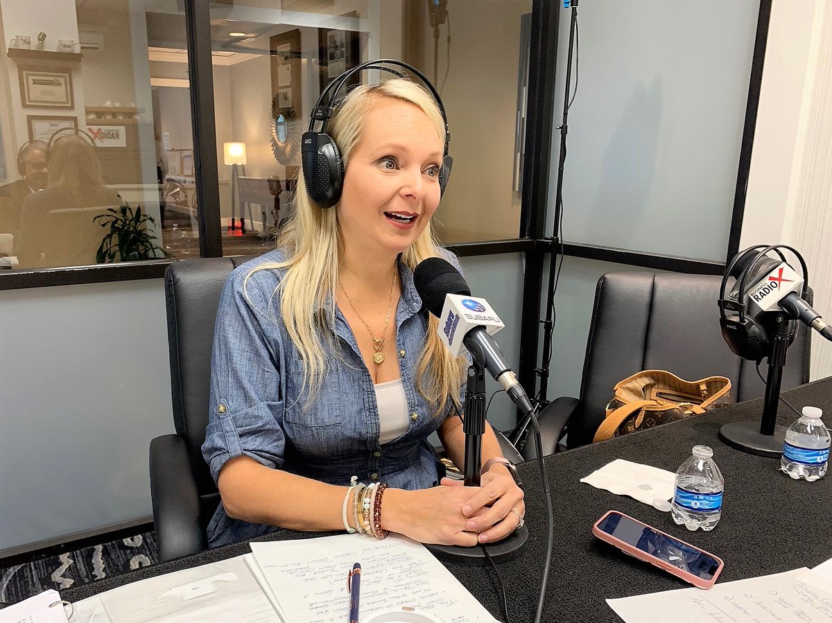 GwinnettRadioX's tweet photo. On this episode of "Status Life with Leta," Leta discusses suffering grief after closing one of her businesses, but also moving forward and making new business goals.
Radio Link-->https://t.co/mMUno5ngw7
@SonestaGwinnett @SubaruATL @DerekHaysLaw
#statuslife #gwinnettradio https://t.co/bCIpcxKYr1