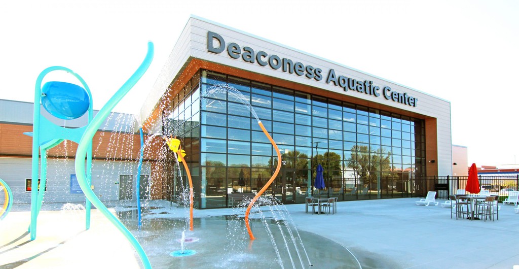 The center is divided into two separate areas, competitive and recreational, each with its own dedicated locker rooms.

Read the full article: Deaconess Aquatic Center
▸ lttr.ai/unus

#DedicatedLockerRooms #ZeroDepthEntryArea #IncludesPlayFeatures