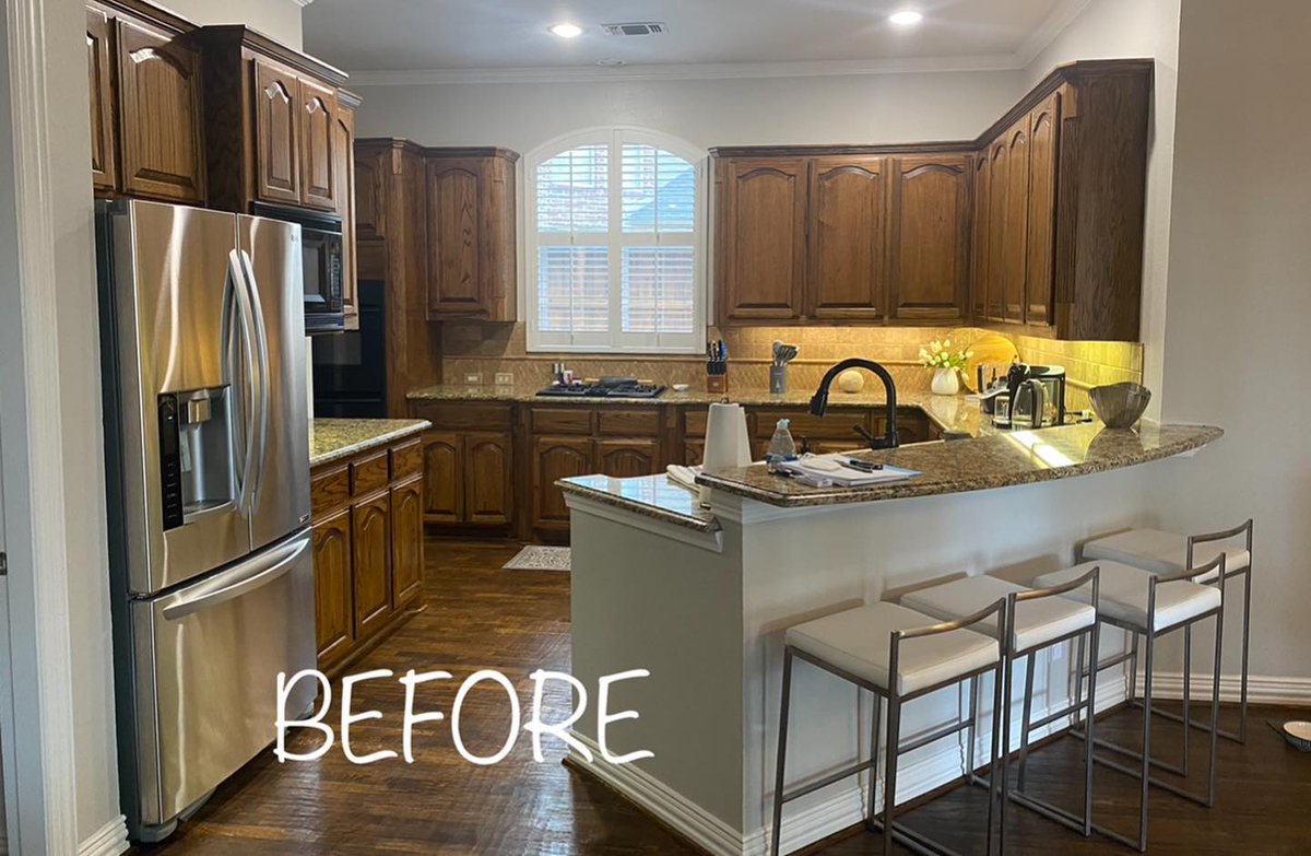 ChiefSoftware's tweet photo. Check out these beautiful kitchen renderings from Megan Bailey Interiors!
Tag your design with @ChiefArchitect or #ChiefArchitect to be featured on our page!
#ChiefSpotlight #ChiefArchitect #KitchenRendering #KitchenDesign #KitchenRemodel https://t.co/hQh3jGOCZH