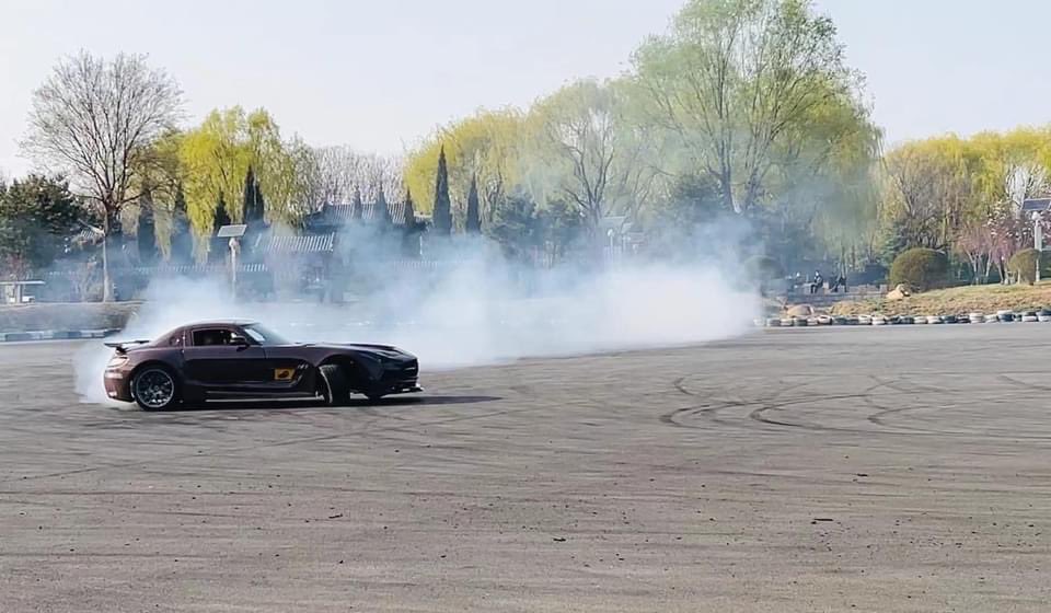 kanolaoil's tweet photo. When you wanna drift but actually have money https://t.co/VCZrYjfGB2