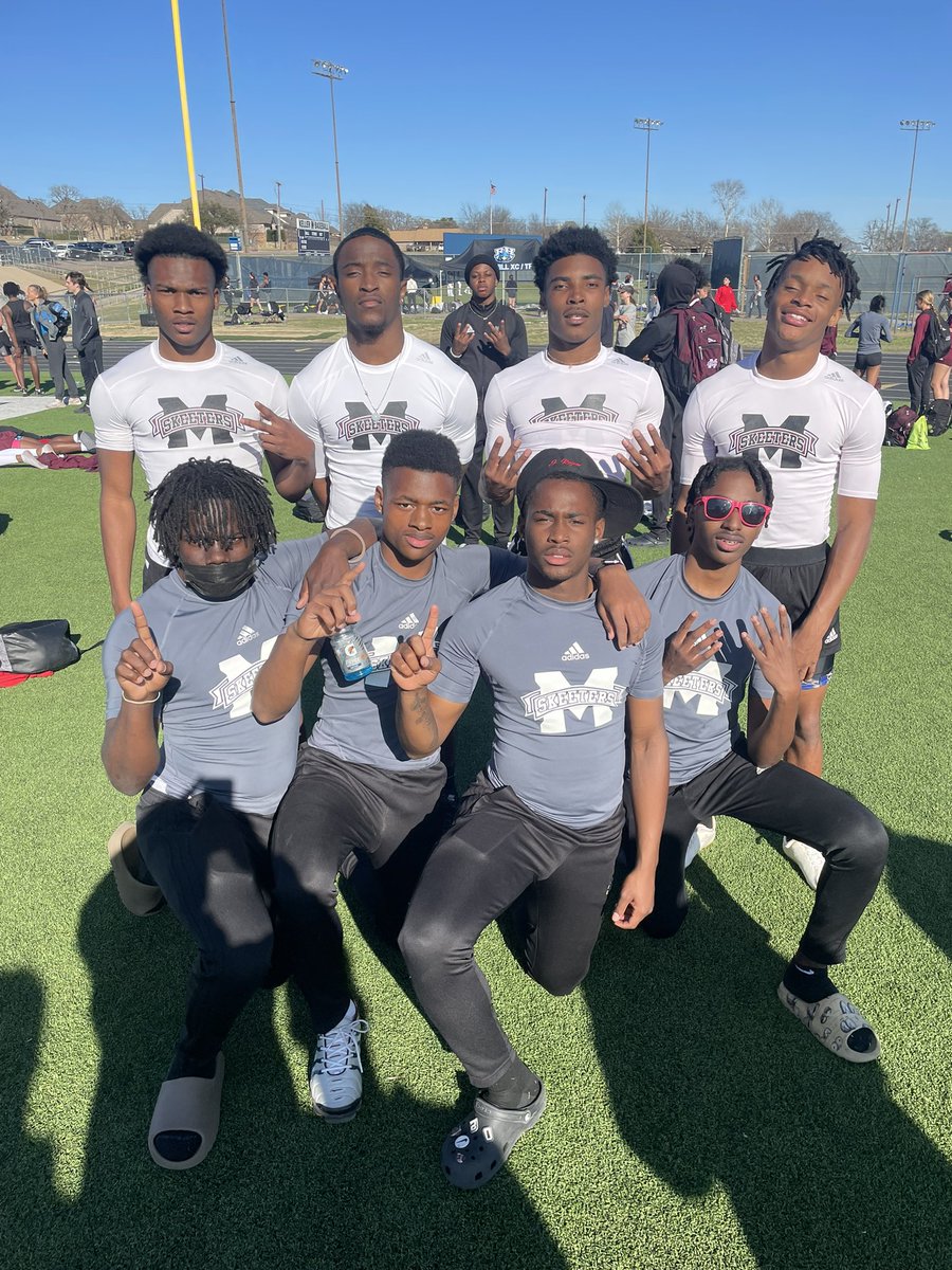 Both 4x1 relays took medals home! JV took home 🥇 &amp; Varsity took 🥈! #SkeeterSpeed <a href="/MesquiteHS/">Mesquite High School</a> <a href="/SkeeterRecruits/">USVSUS</a> <a href="/Marion4six/">Jamarion Woods</a> <a href="/DewberryJ6/">Jamir Dewberry†</a> <a href="/jRogers__04/">Jeremiah Rogers</a> <a href="/DamarianW9/">Damarian Williams</a> <a href="/radawilson14/">l</a>